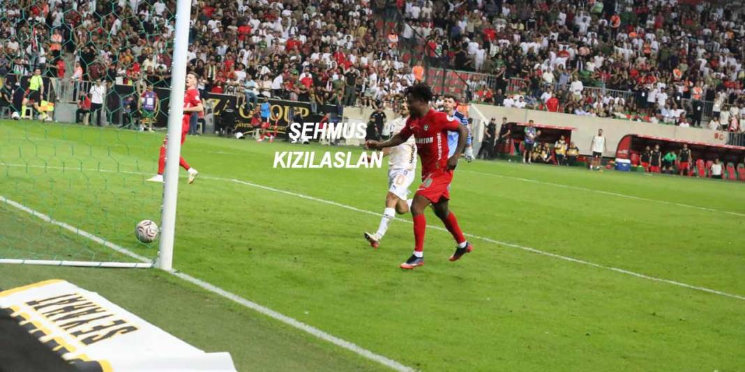 Amedspor’un 5-0’lık Başakşehir maçından kareler 4