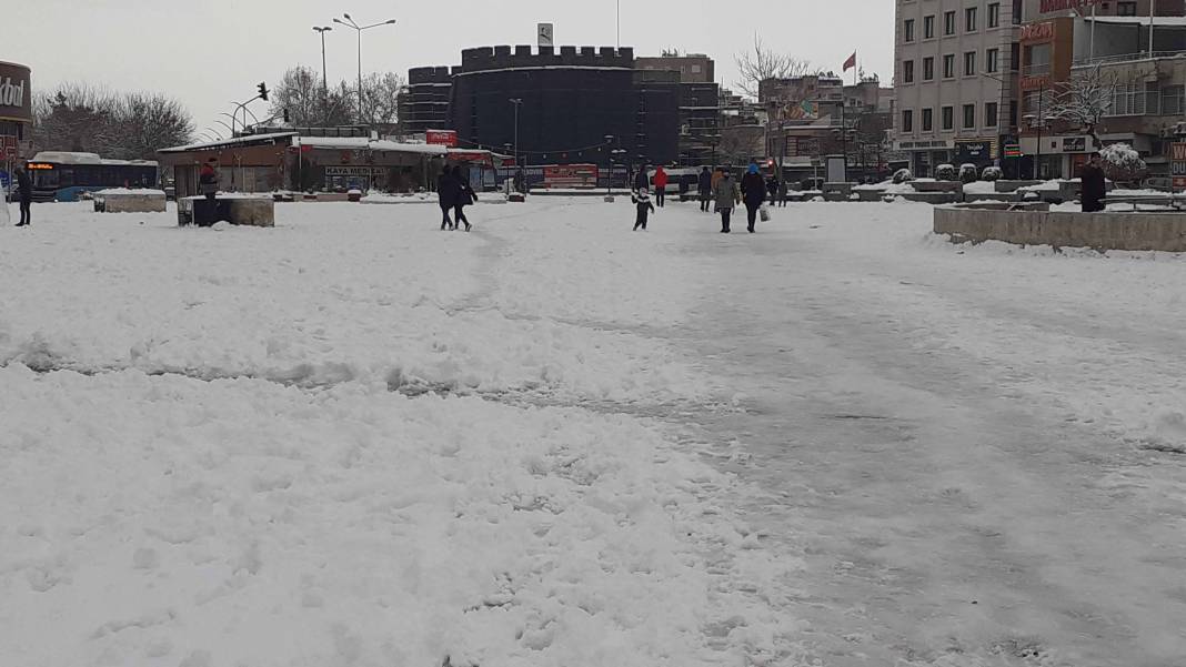 Diyarbakır’da kartpostallık kar manzaraları 20