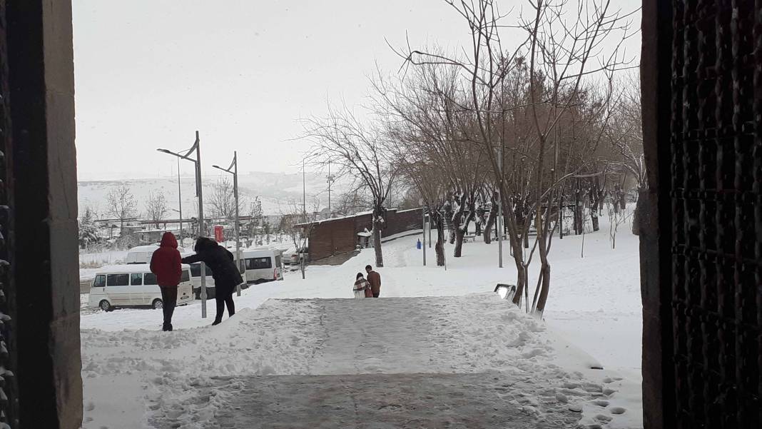 Diyarbakır’da kartpostallık kar manzaraları 32