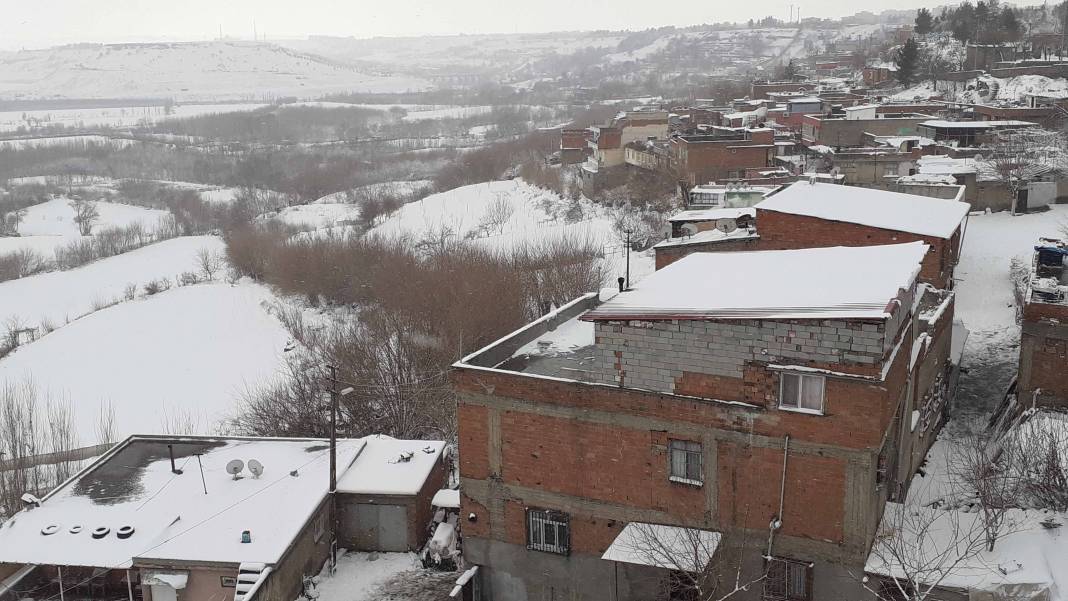Diyarbakır’da kartpostallık kar manzaraları 46
