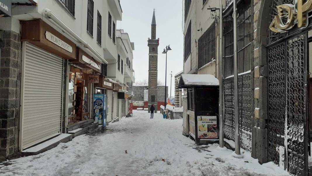 Diyarbakır’da kartpostallık kar manzaraları 53