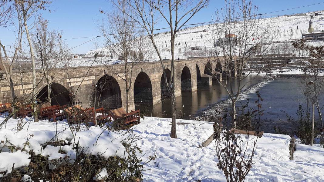 Diyarbakır’da kartpostallık kar manzaraları 55