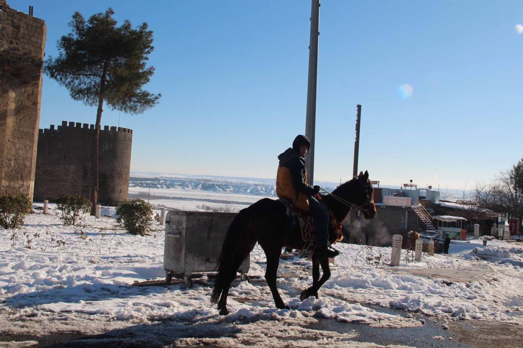 Diyarbakır’da kartpostallık kar manzaraları 8