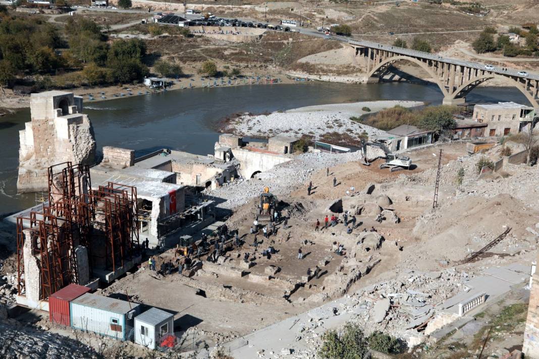 12 bin yıllık antik kent Hasankeyf’in hikâyesi; ‘Herkes toprağa gömülür, ben suya’ 8