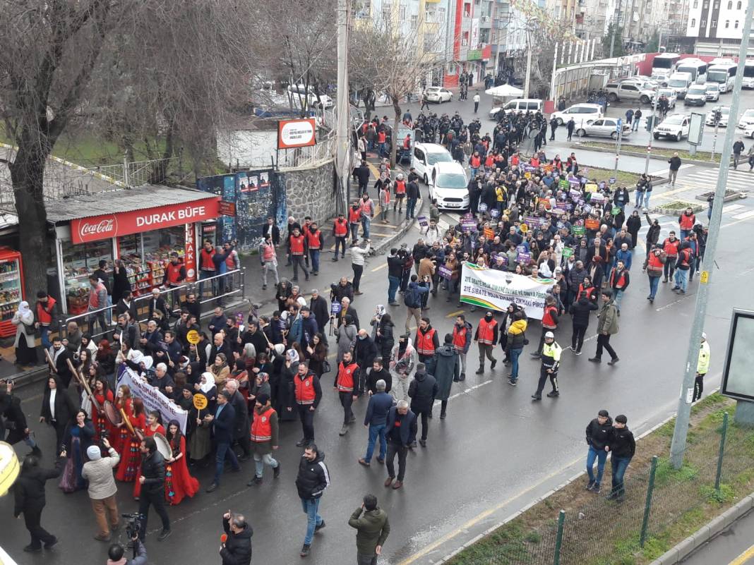 DEM PARTİ, ANA DİL İÇİN YÜRÜDÜ 8