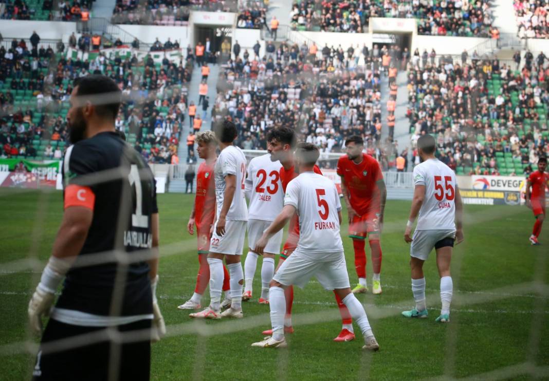 Amedspor yine lider 11