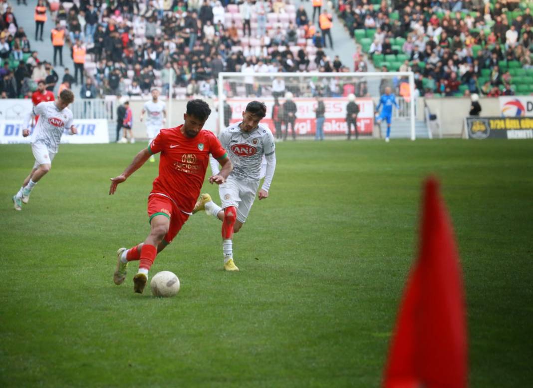 Amedspor yine lider 14