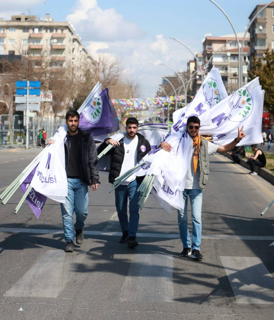 Diyarbakır mitingi ve kadın portreleri 14