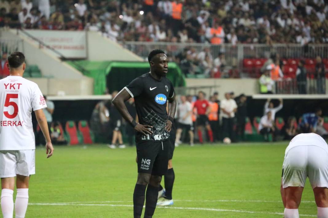 Diyarbakır’da zafer gecesi: Fotoğraflarla Amedspor-Pendikspor maçı 10