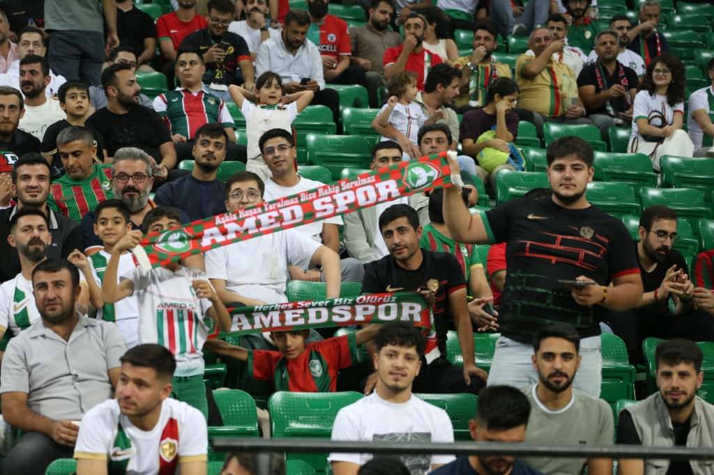 Amedspor-Sarıyer maçından renkli kareler 10