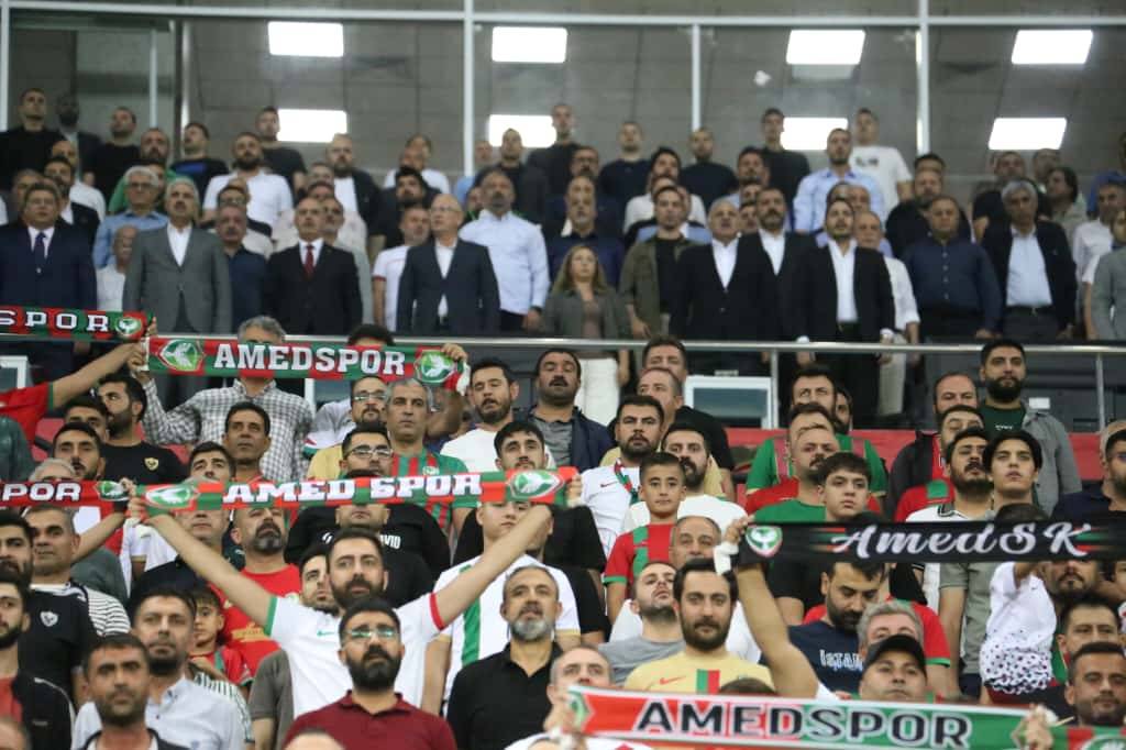 Amedspor-Sarıyer maçından renkli kareler 18
