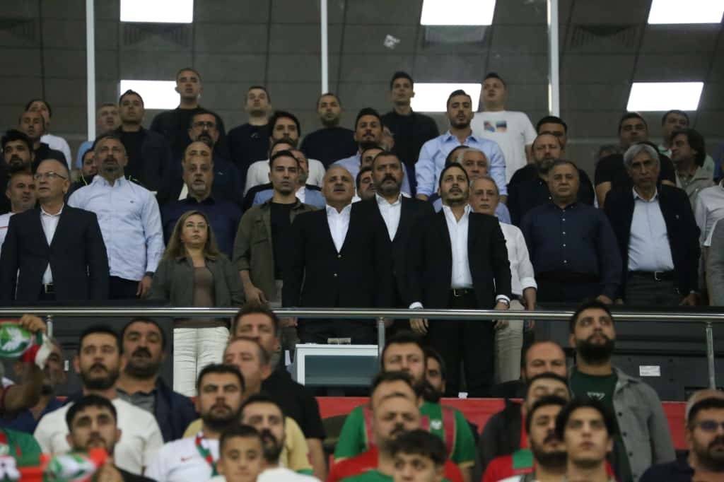 Amedspor-Sarıyer maçından renkli kareler 4