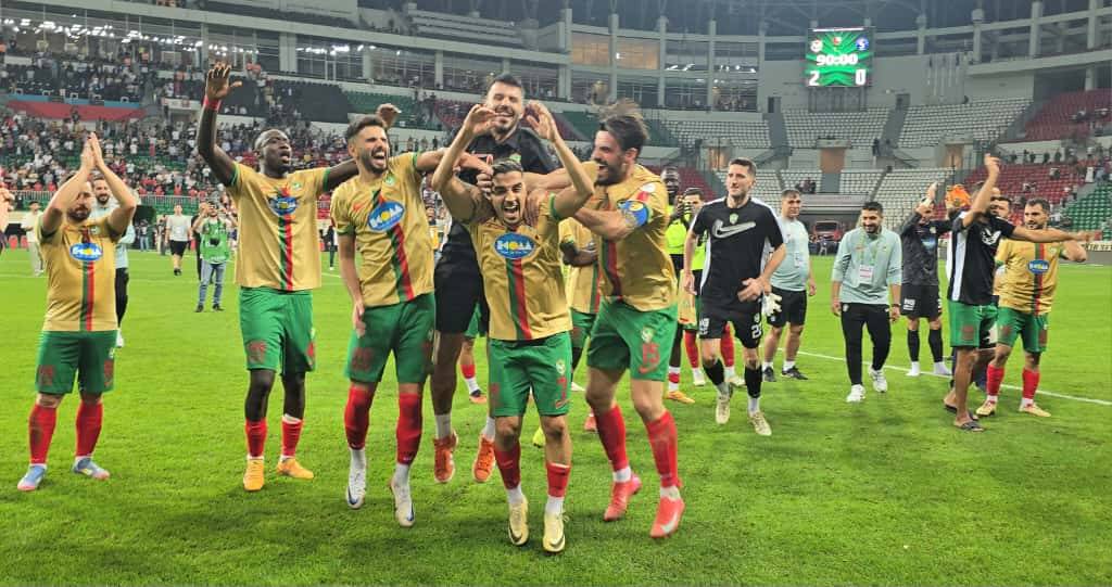 Amedspor-Sarıyer maçından renkli kareler 7