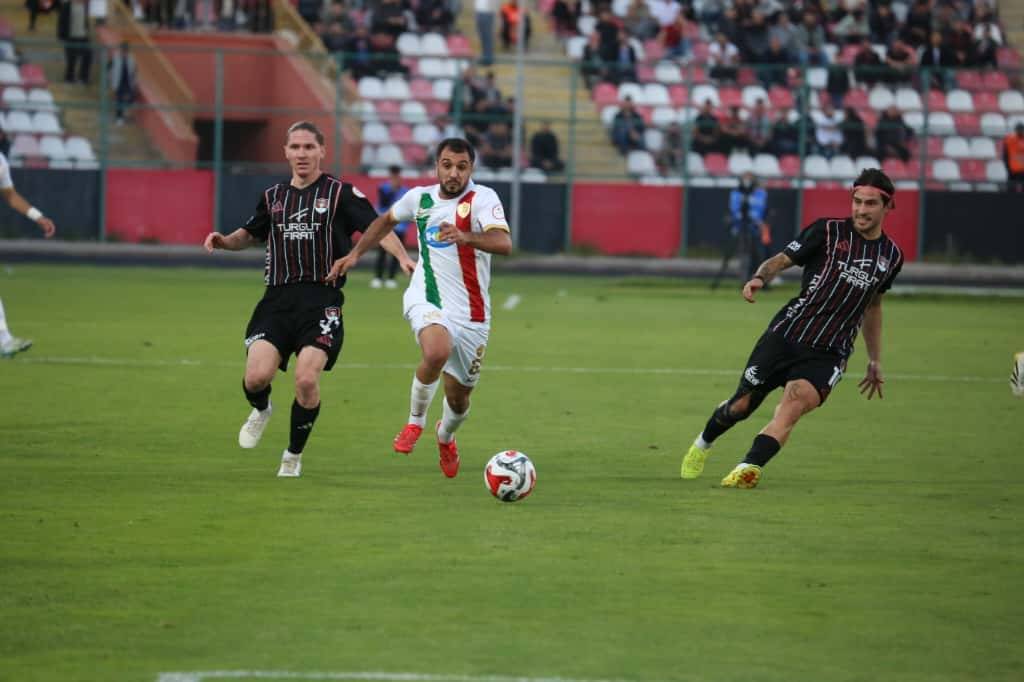 Amedspor’un Kötü Yenilgisinden Kalan Güzel Estantaneler 14