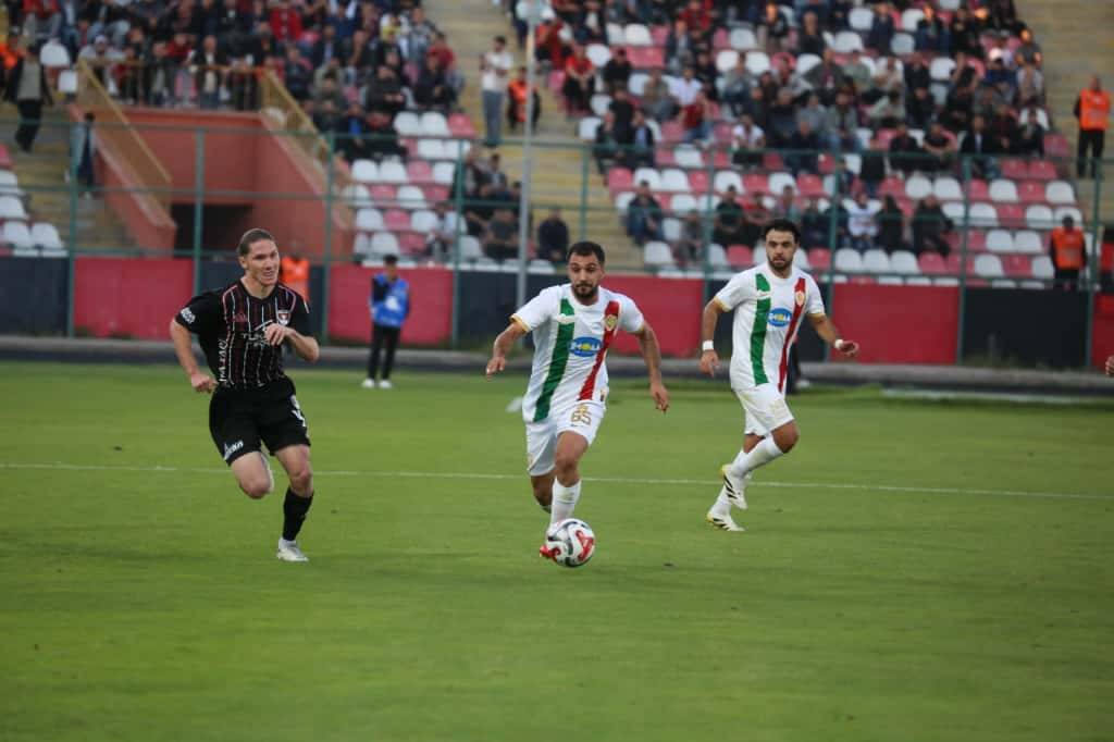 Amedspor’un Kötü Yenilgisinden Kalan Güzel Estantaneler 19