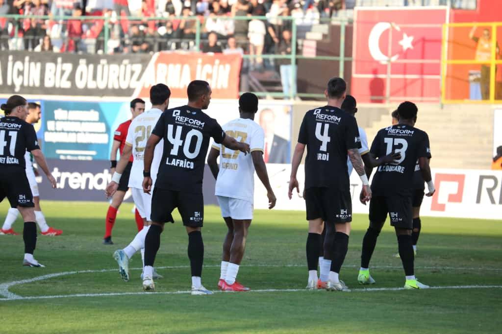 Amedspor’un Kötü Yenilgisinden Kalan Güzel Estantaneler 5