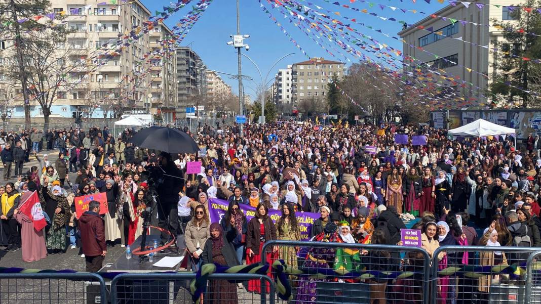 Diyarbakır’da 8 Mart coşkuyla kutlandı 15