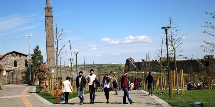 DİERG: Öğrenciler karantina koşulları için inisiyatif almalı