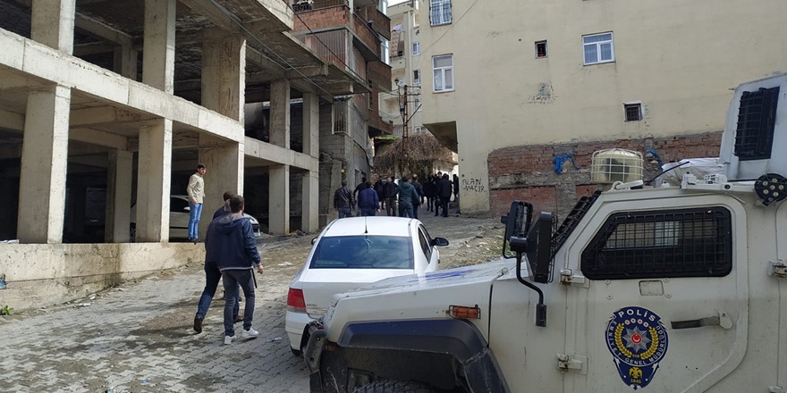 Silvan'da akraba kavgası kanlı bitti