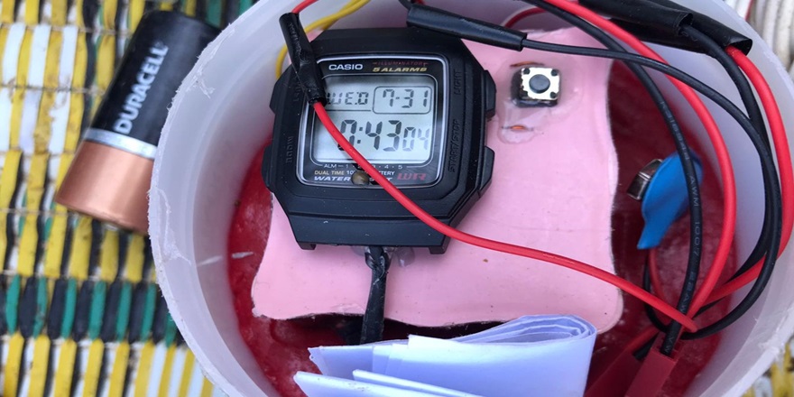 VİDEO - Diyarbakır’da zaman ayarlı el yapımı patlayıcı ele geçirildi