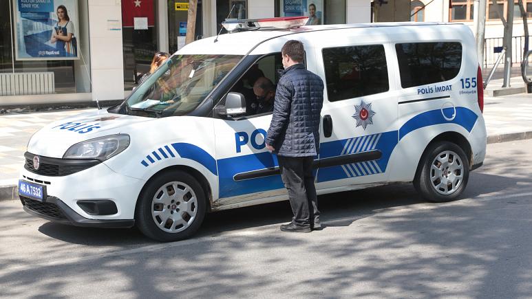 Büyükşehirlere kısıtlama 15 gün daha uzatıldı