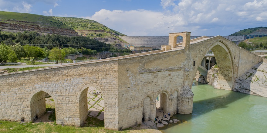 Malabadi Köprüsü ve Hasuni Mağaralarında Kovid-19 sessizliği