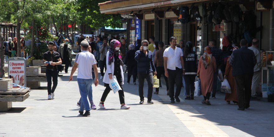 Diyarbakırlılar: Kısıtlama devam etsin