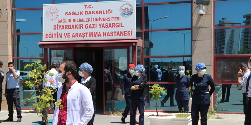 Diyarbakır'da 22 sağlık çalışanı daha koronavirüsü yendi