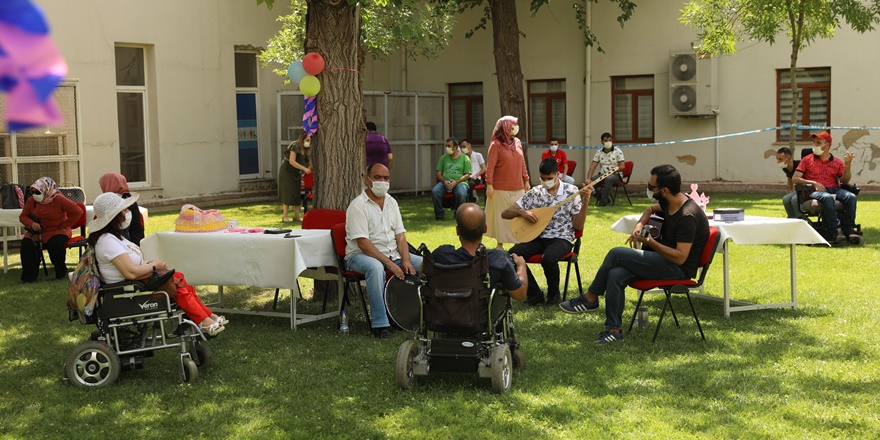 Diyarbakır'da engelli vatandaşlara yönelik telafi eğitimi
