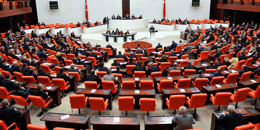 Bin 347 milletvekili fezlekesi incelemeye alındı