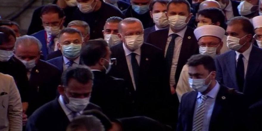 Cumhurbaşkanı Erdoğan cuma namazı için Ayasofya’da