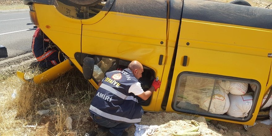Mardin'de minibüs kazası: 2 yaralı