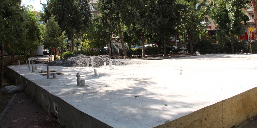 Diyarbakır’da park alanına beton dökülmesi tartışmalara neden oldu