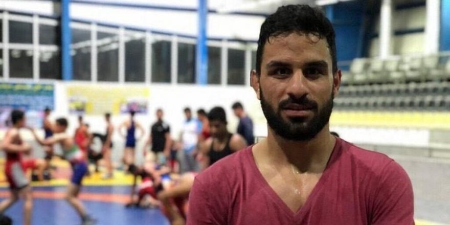İranlı güreşçi idam edildi
