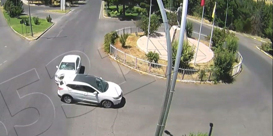VİDEO - Diyarbakır’da trafik kazaları mobeselerde
