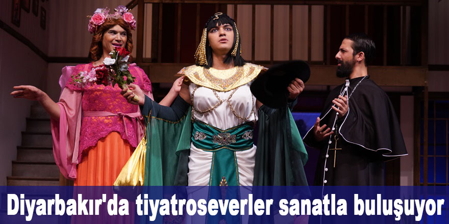 Diyarbakır'da tiyatroseverler sanatla buluşuyor