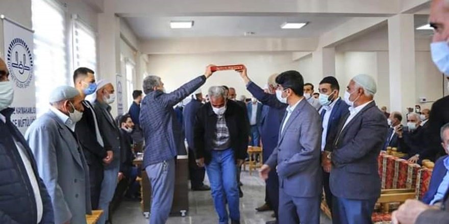 Diyarbakır Lice’de husumetli aileler barıştı