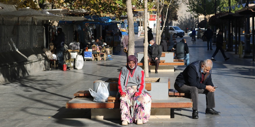 VİDEO- Sokağa çıkma kısıtlaması bitti