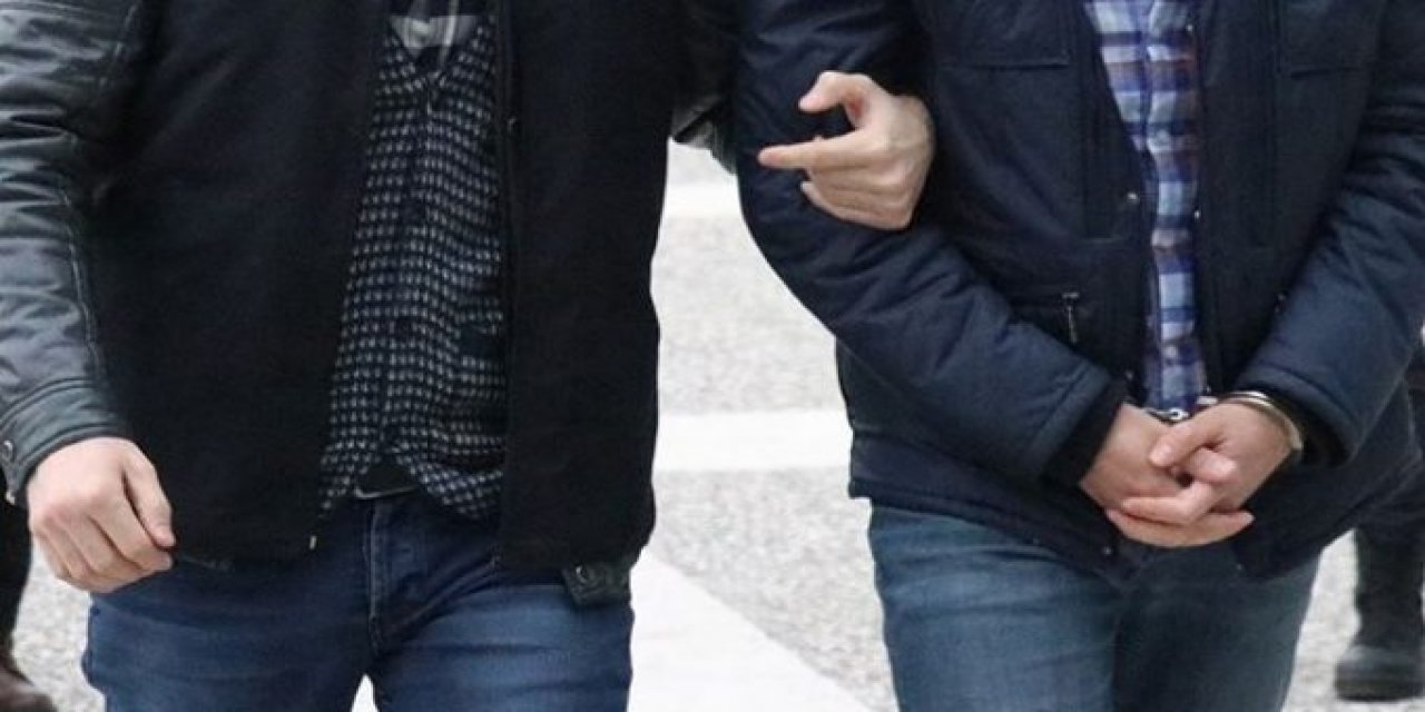 Diyarbakır'da polis aracına çarpan şahıs tutuklandı