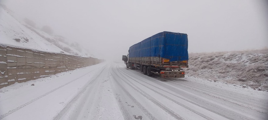 Dersim’de kar, 56 köy yolunu ulaşıma kapattı