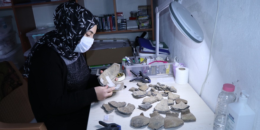 Tarihi eserler birleştirilip binlerce yıl önceki haline dönüştürülüyor