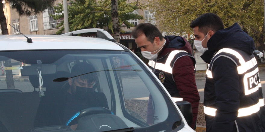 Diyarbakır’da kısıtlamaya uymayanlara cezai işlem sürüyor