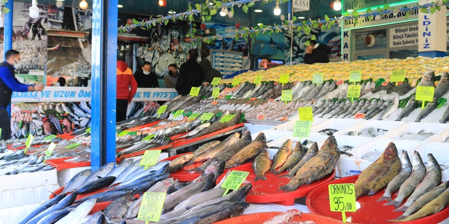 Diyarbakır'da balık satışı ciğeri geride bıraktı