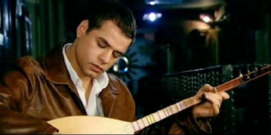 Halk müziği sanatçısı Engin Nurşani hayatını kaybetti