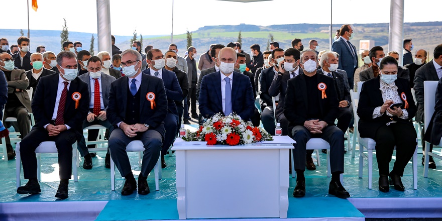 Karaismailoğlu: Diyarbakır'ın bölünmüş kara yolu uzunluğunu 10 kat artırdık