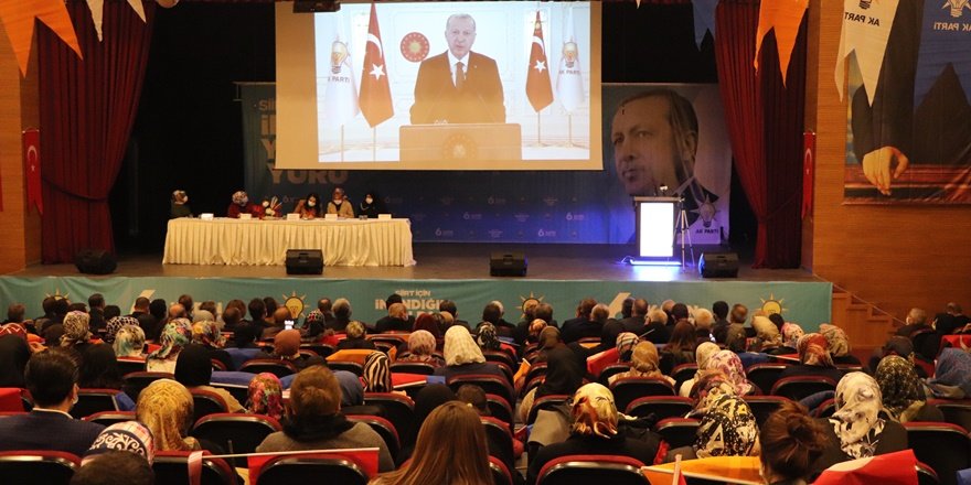 AK Parti Siirt Kadın Kolları 6. Olağan Kongresi