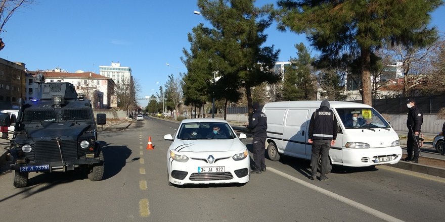 VİDEO - Diyarbakır’da kısıtlama sessizliği