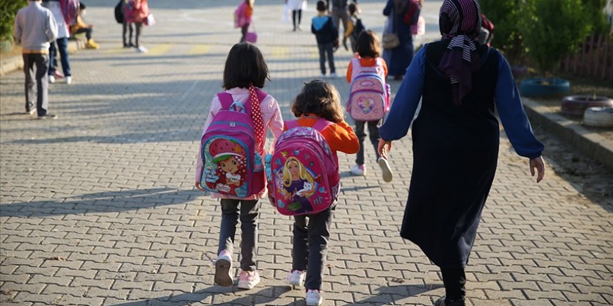 İlkokul ve ortaokullarda yüz yüze eğitimin esasları belirlendi