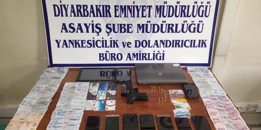 Diyarbakır’da 'internet dolandırıcılığı' operasyonu: 9 gözaltı