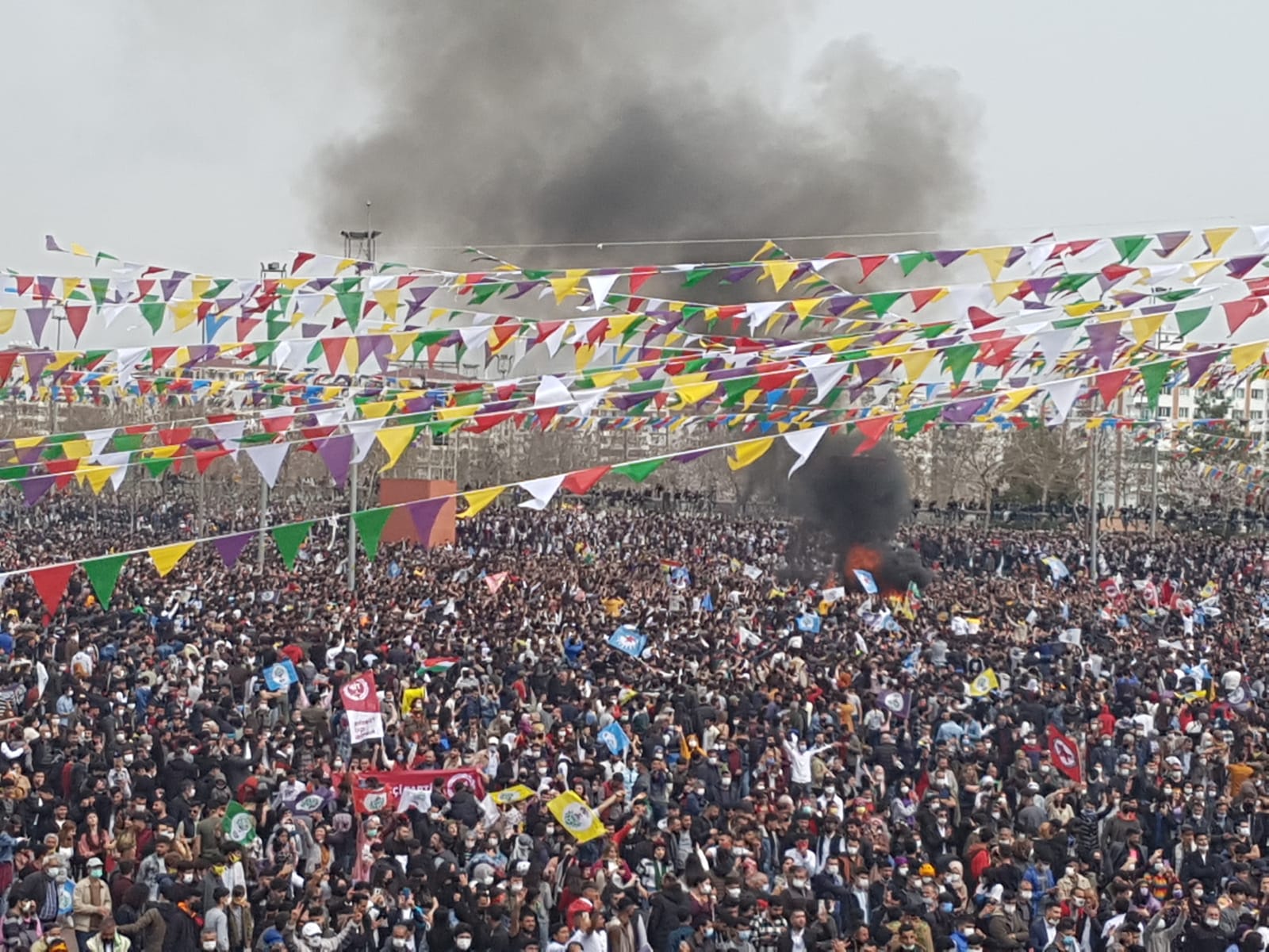 VİDEO - Newroz Ateşi Yakıldı